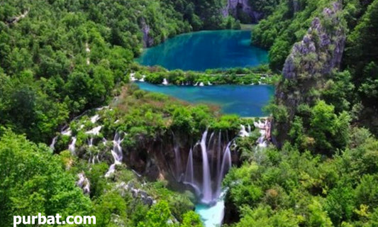 Top 10 Most Beautiful Lakes in The World