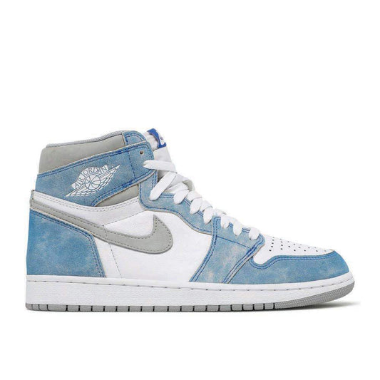 Air Jordan 1 Retro High OG ‘Hyper Royal’ Everlasting Sneaker