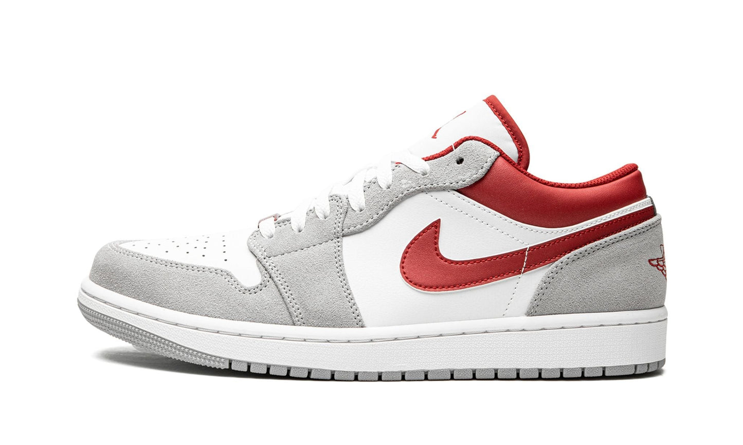 AIR JORDAN 1 LOW SE White / Grey / Red