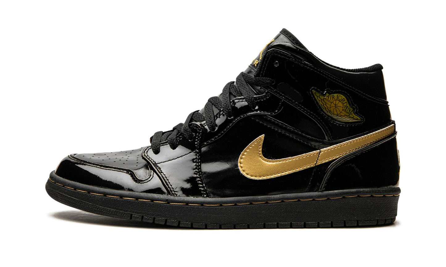 Air Jordan 1 Retro Black Metallic Gold (2003)