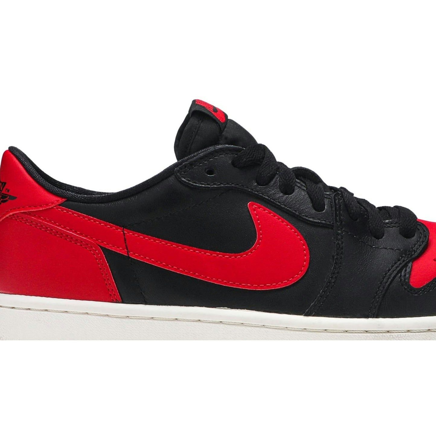 Air Jordan 1 Retro Low OG ‘Bred’ 2015 705329-001