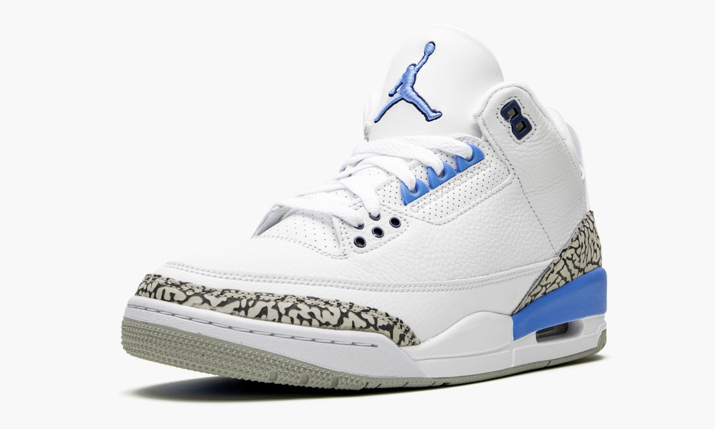 Air Jordan 3 Retro UNC