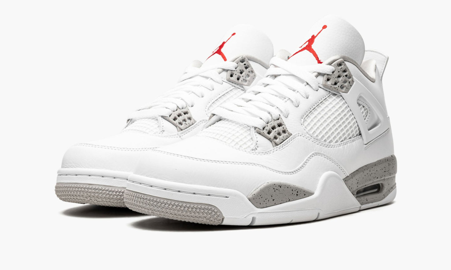 Air Jordan 4 Retro “White Oreo”