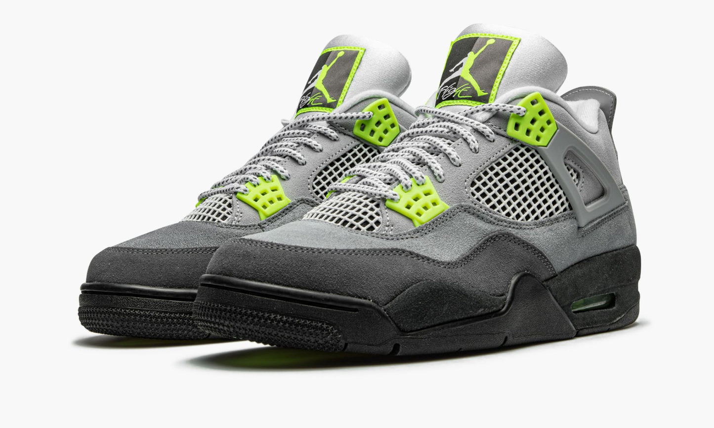 Air Jordan 4 Retro SE Neon