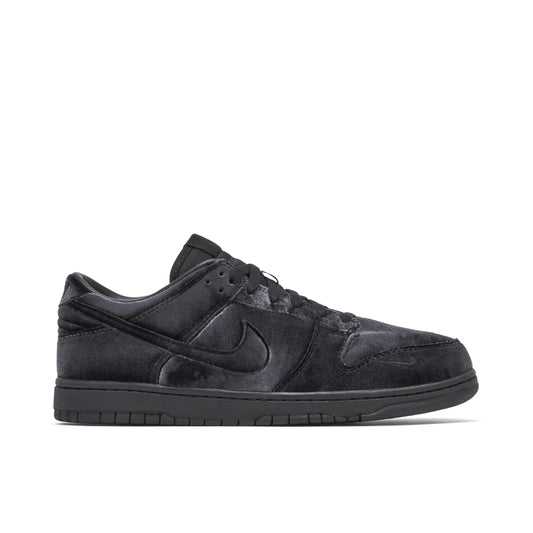 Dover Street Market x Nike Dunk Low Triple Black