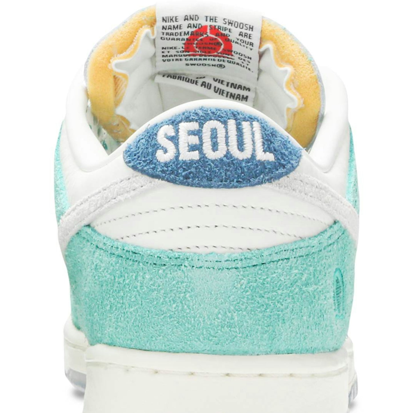 Kasina x Nike Dunk Low Road Sign CZ6501-101