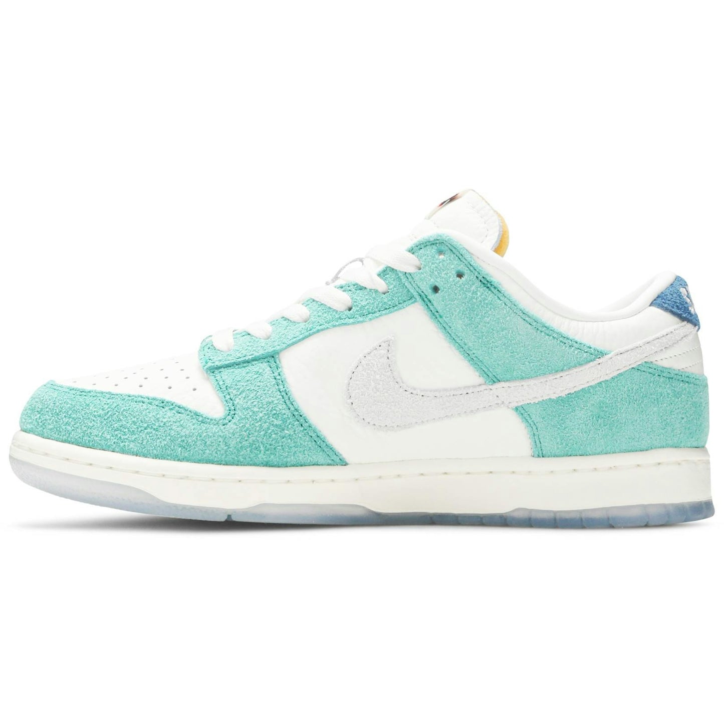 Kasina x Nike Dunk Low Road Sign CZ6501-101