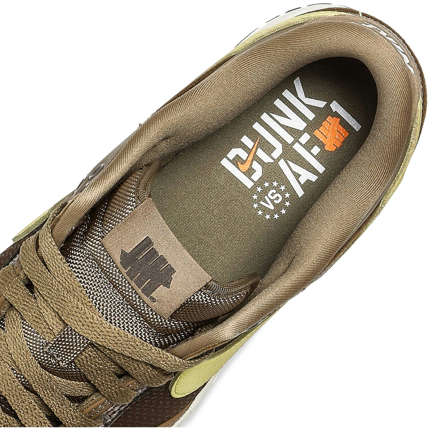 UNDEFEATED x Nike Dunk Low SP Canteen DH3061-200