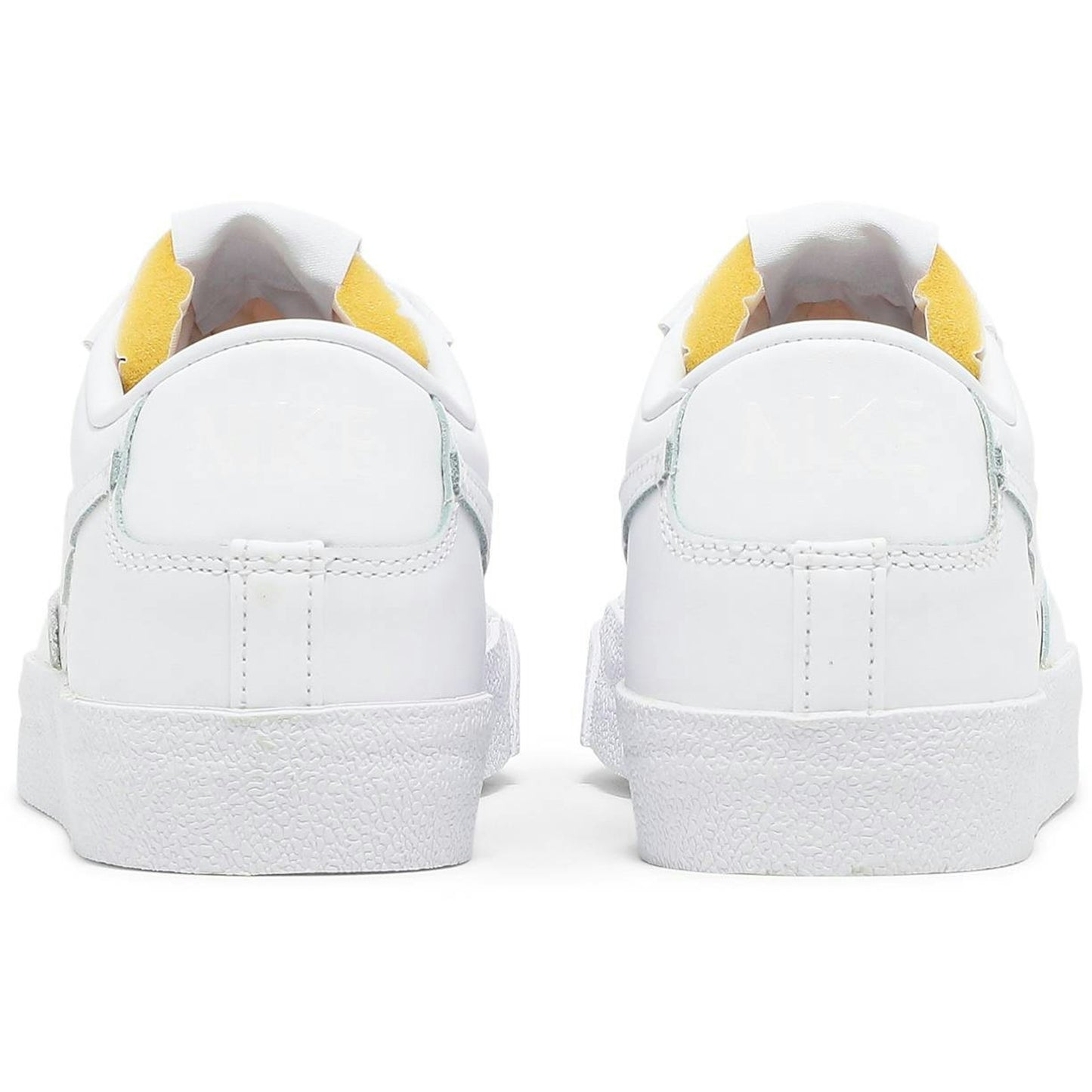 (Women) Nike Blazer Low ’77 ‘Triple White’ DC4769-101