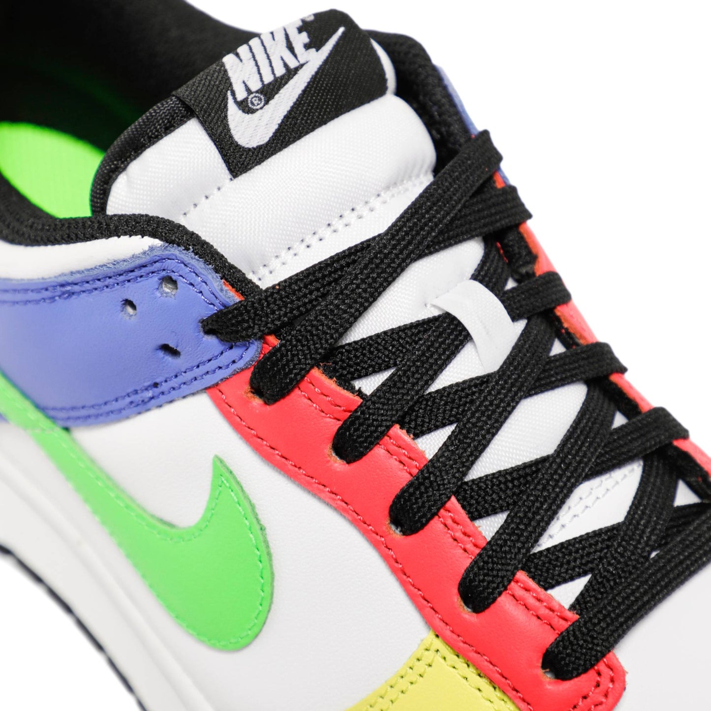 (Women) Nike Dunk Low ‘Green Strike’ DD1503-106